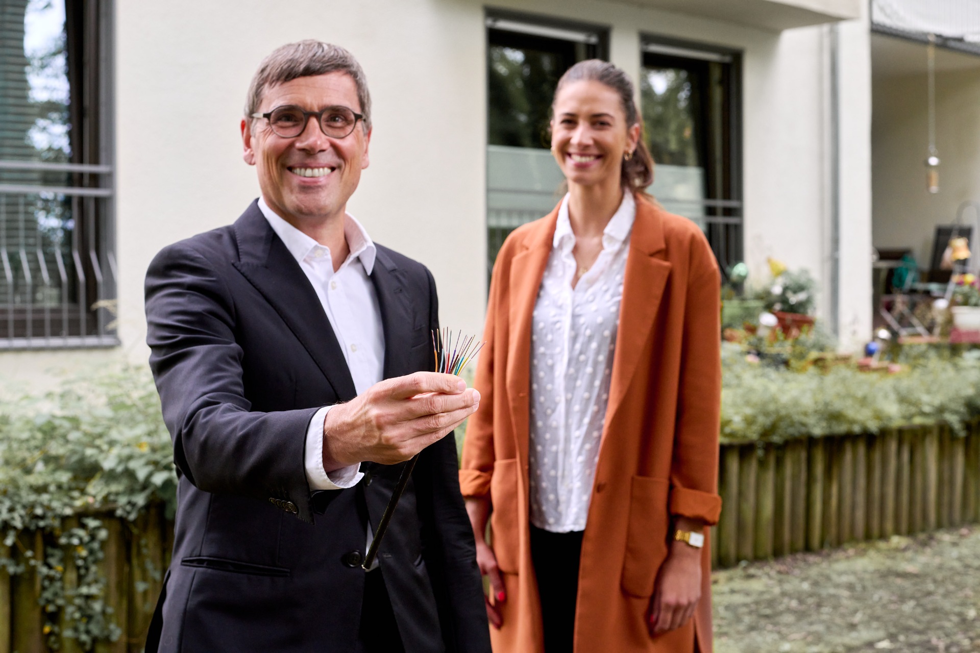 Geschäftsführer von M-net Nelson Kilius und Janine Venhoff (Regionalleiterin München Immobilienservice von Vonovia)